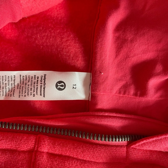 Lululemon full zip cropped scuba hoodie. - Picture 2 of 6